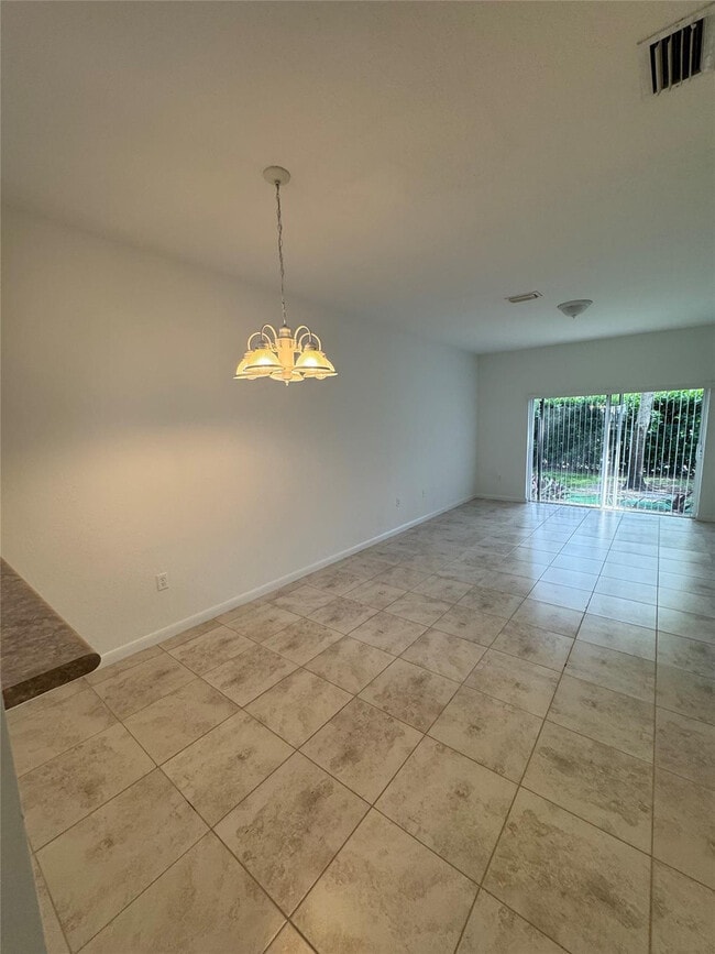 Building Photo - 4903 SW 140th Terrace