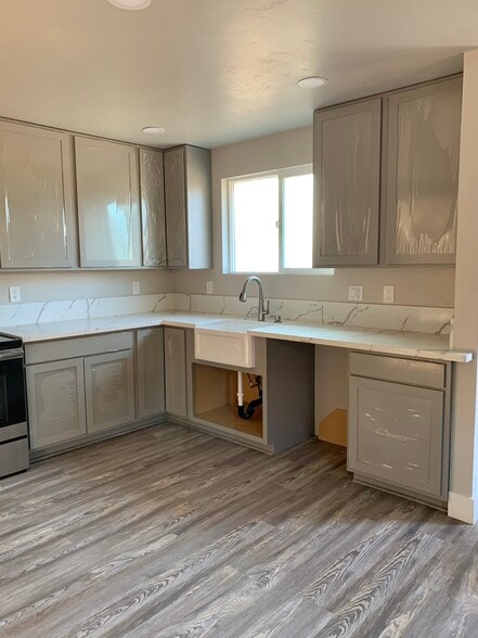 This New Kitchen is almost complete - 3677 Lakeshore Blvd