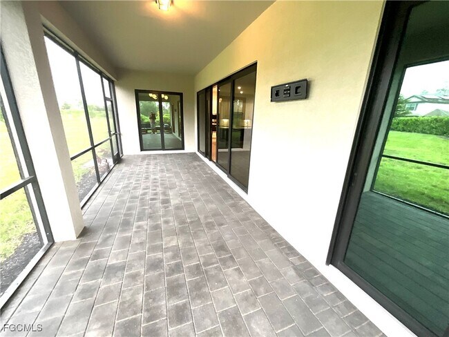 Building Photo - 11734 Rolling Falls Bnd
