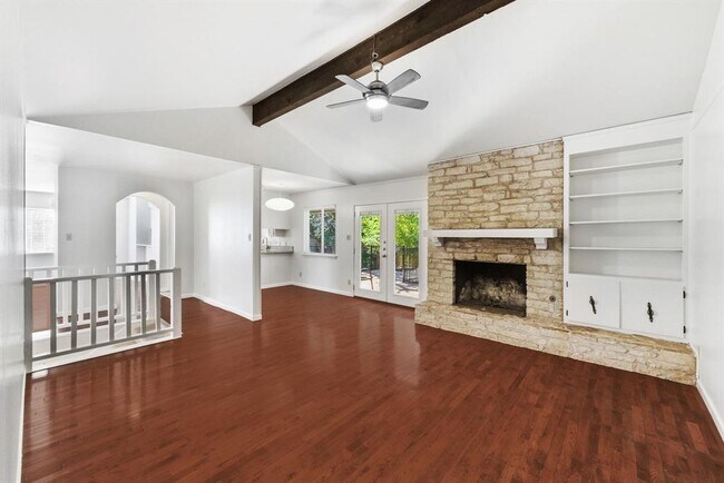 Building Photo - 6210 Shadow Valley Dr