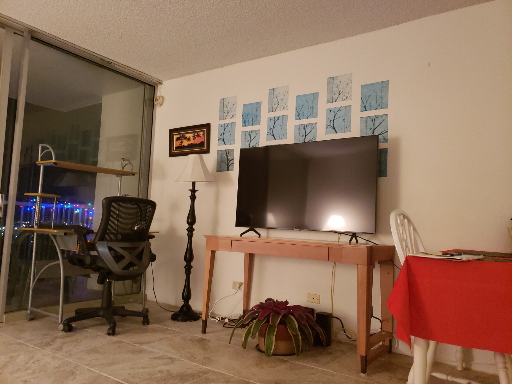 55" TV - 98-410 Koauka Loop