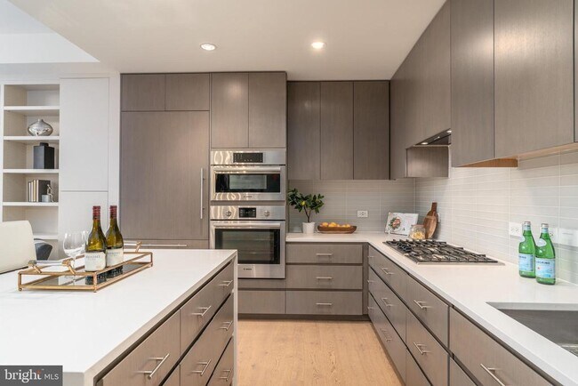 Building Photo - 2501 M St NW