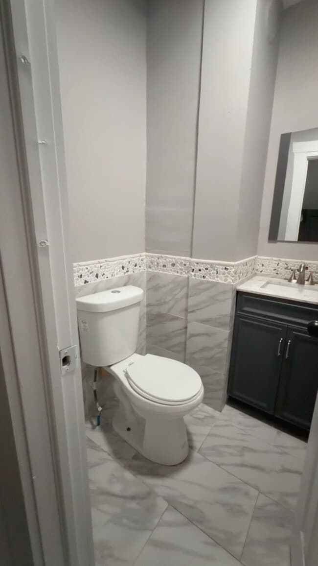 Building Photo - 38 Glen Rd