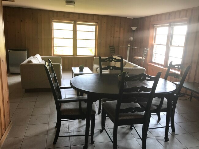 Building Photo - 2735 Peeler Rd