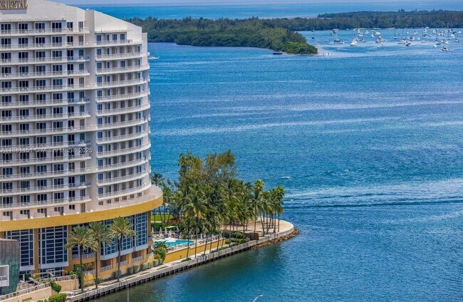Building Photo - 485 Brickell Ave