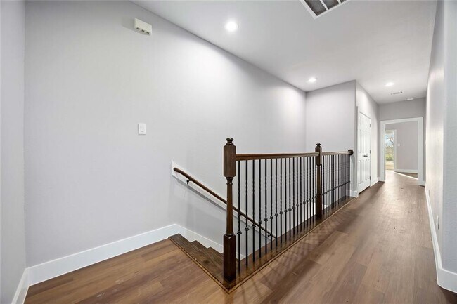 Building Photo - 6710 Letcher St