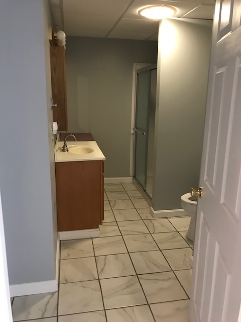 bathroom with large shower - 400 N Stark Hwy