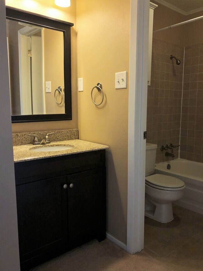 Building Photo - 3502CU