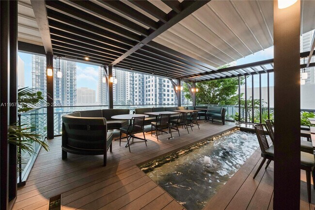 Building Photo - 159 NE 6th St