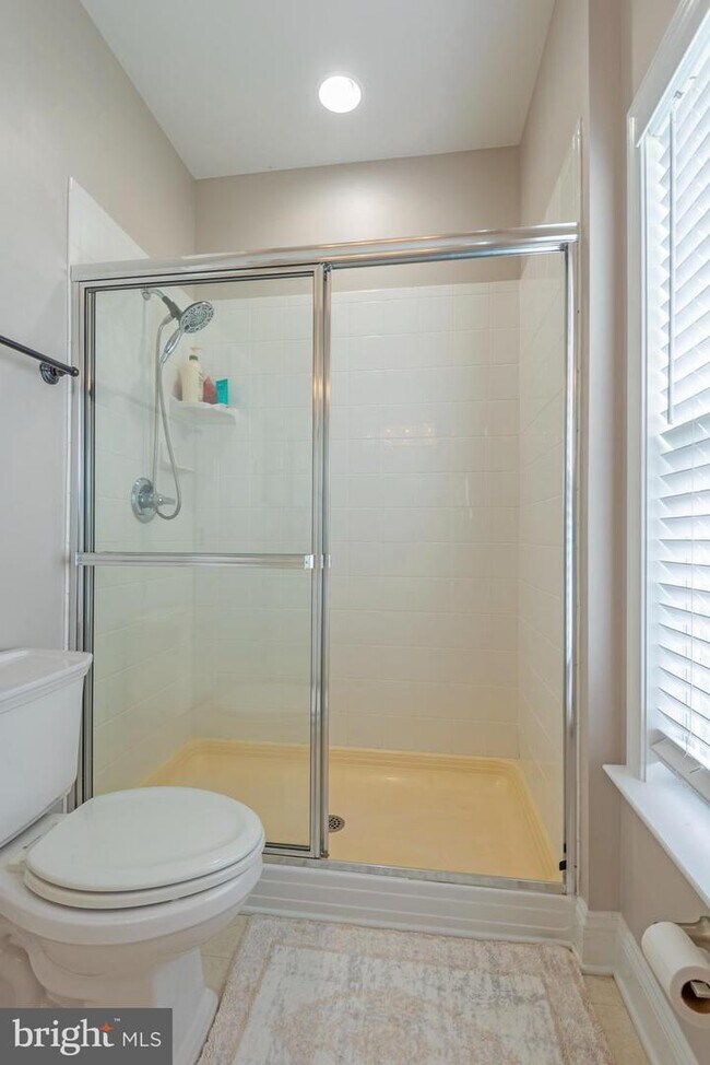 Building Photo - 18959 Gold Finch Cove