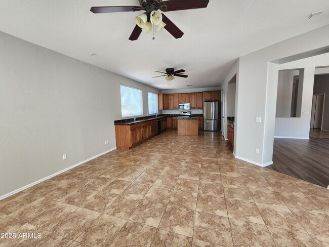 Building Photo - 18805 E Mockingbird Dr