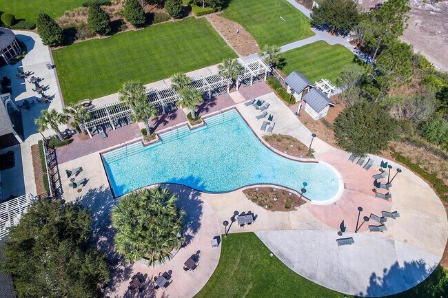 Building Photo - 36 Sandlefoot Ln