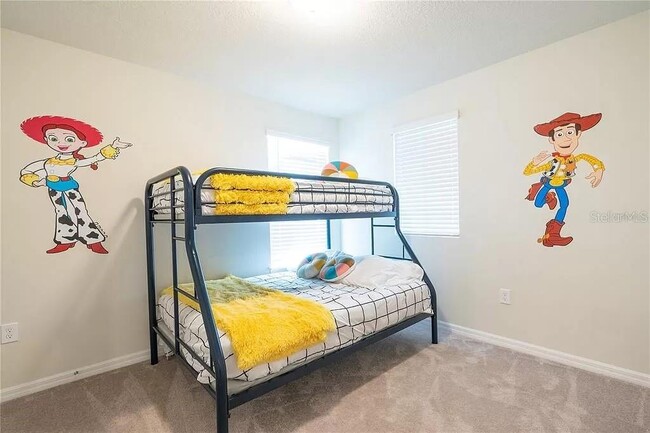 Building Photo - 7243 Oakmoss Loop
