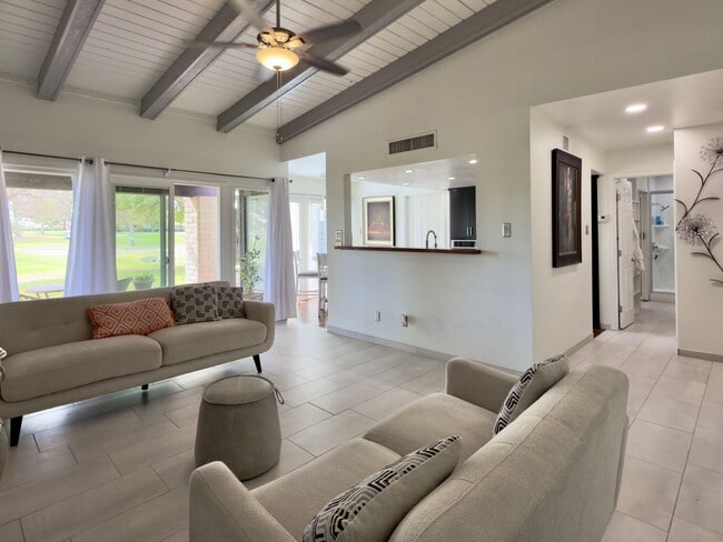 Building Photo - 15000 Ashford St