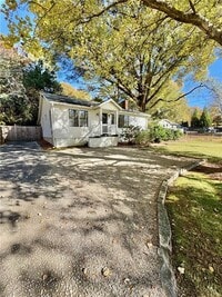 Building Photo - 635 Valley Brook Rd