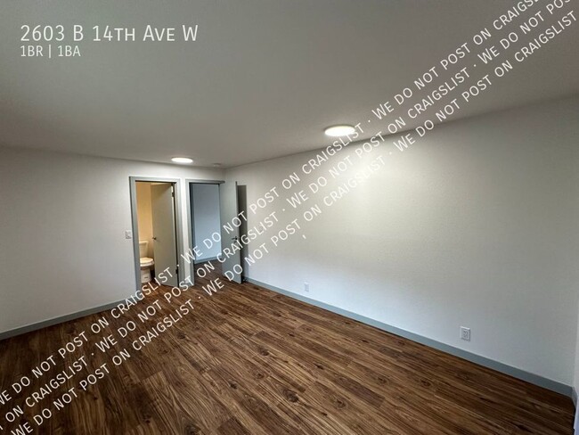 Building Photo - Queen Anne large Renovated 1Bedroom