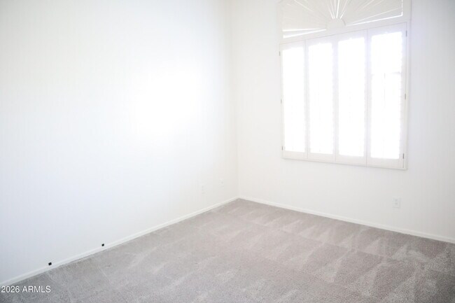 Building Photo - 3820 S Barberry Pl