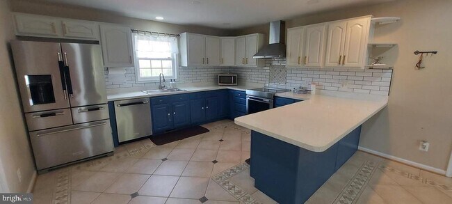 Building Photo - 5001 Old Bartholows Rd