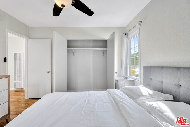 Building Photo - 3559 Sawtelle Blvd