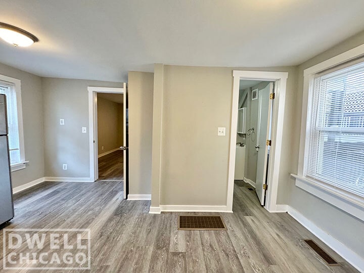 Building Photo - 1154 W 17th St