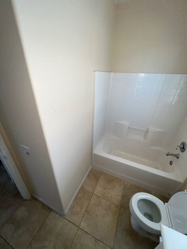 Building Photo - Massive 5BR/4BA Luxury Home in Adelanto — ...
