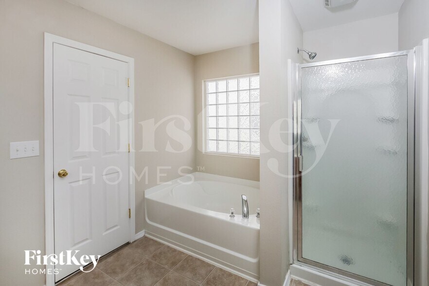 Building Photo - 9418 Prestbury Blvd