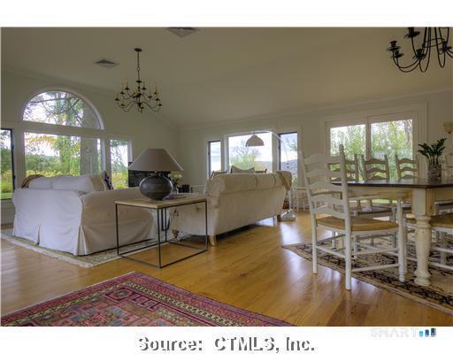 Building Photo - 38 Strawberry Ridge Rd