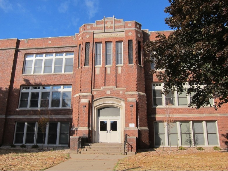 Primary Photo - Historic Lincoln School