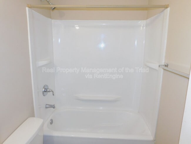 Building Photo - 2636 Reid St