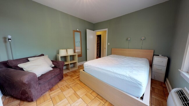 Building Photo - Large One Bedroom with Renovated Kitchen, Off Street Parking Included, Separate Office Space!