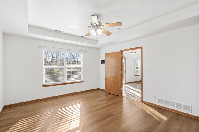 Building Photo - 5104 Sandstone Dr