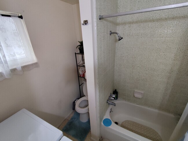 Building Photo - 1738 S 500 E