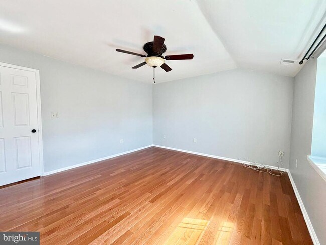 Building Photo - 26 Allison Rd