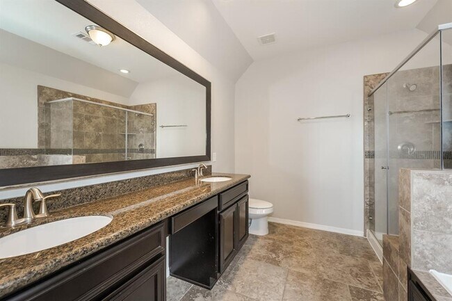 Building Photo - 9930 Spring Shadows Park Cir