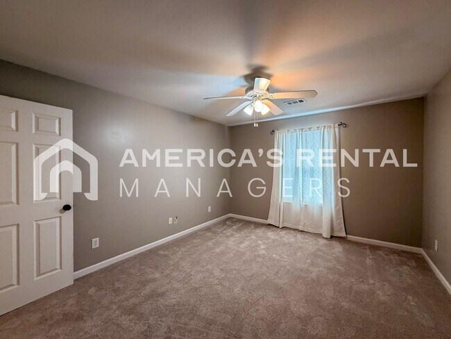 Building Photo - 3505 Savannah Park Ln