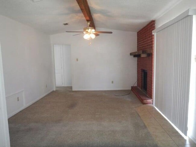 Building Photo - AVAILABLE SOON !