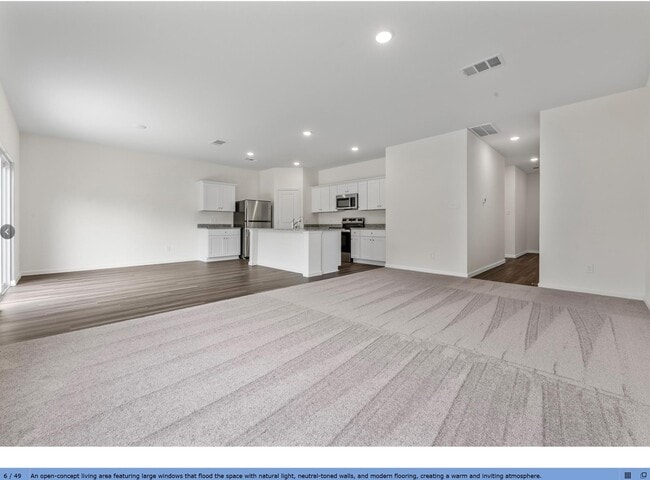 Building Photo - 15347 Abella Dr