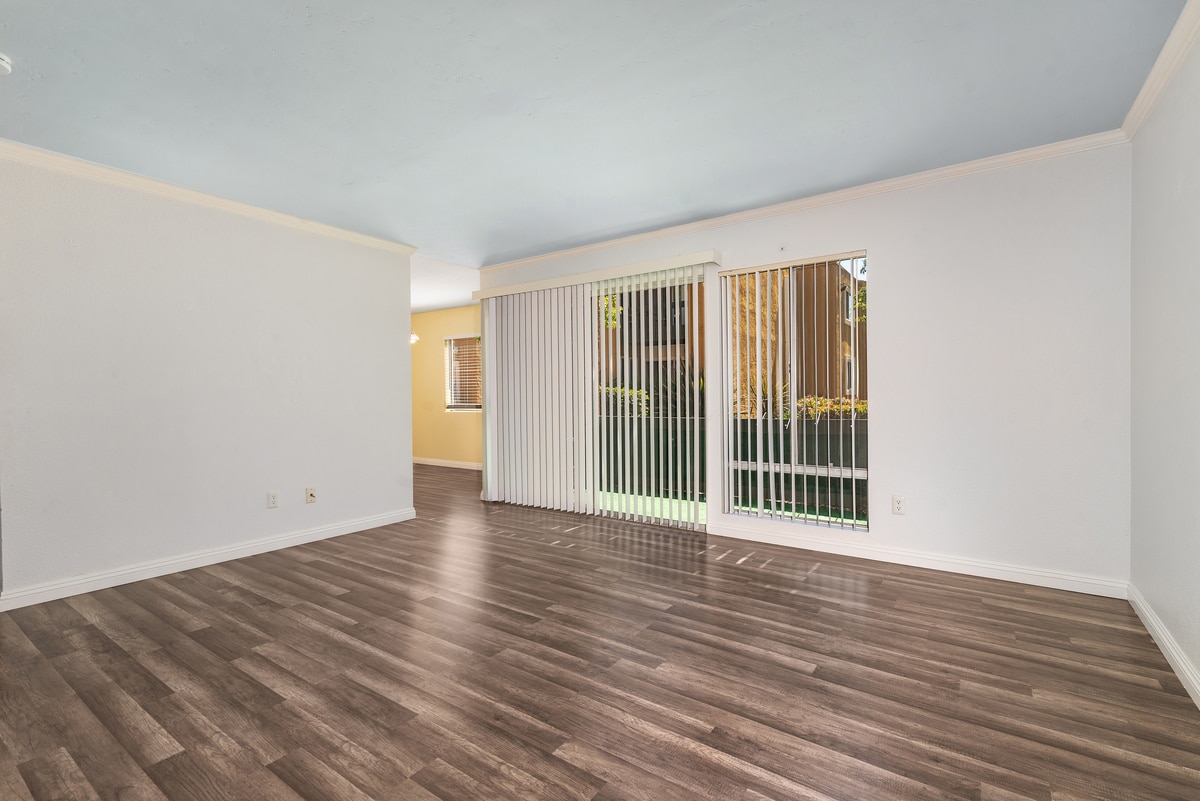 Building Photo - 17131 W Bernardo Dr