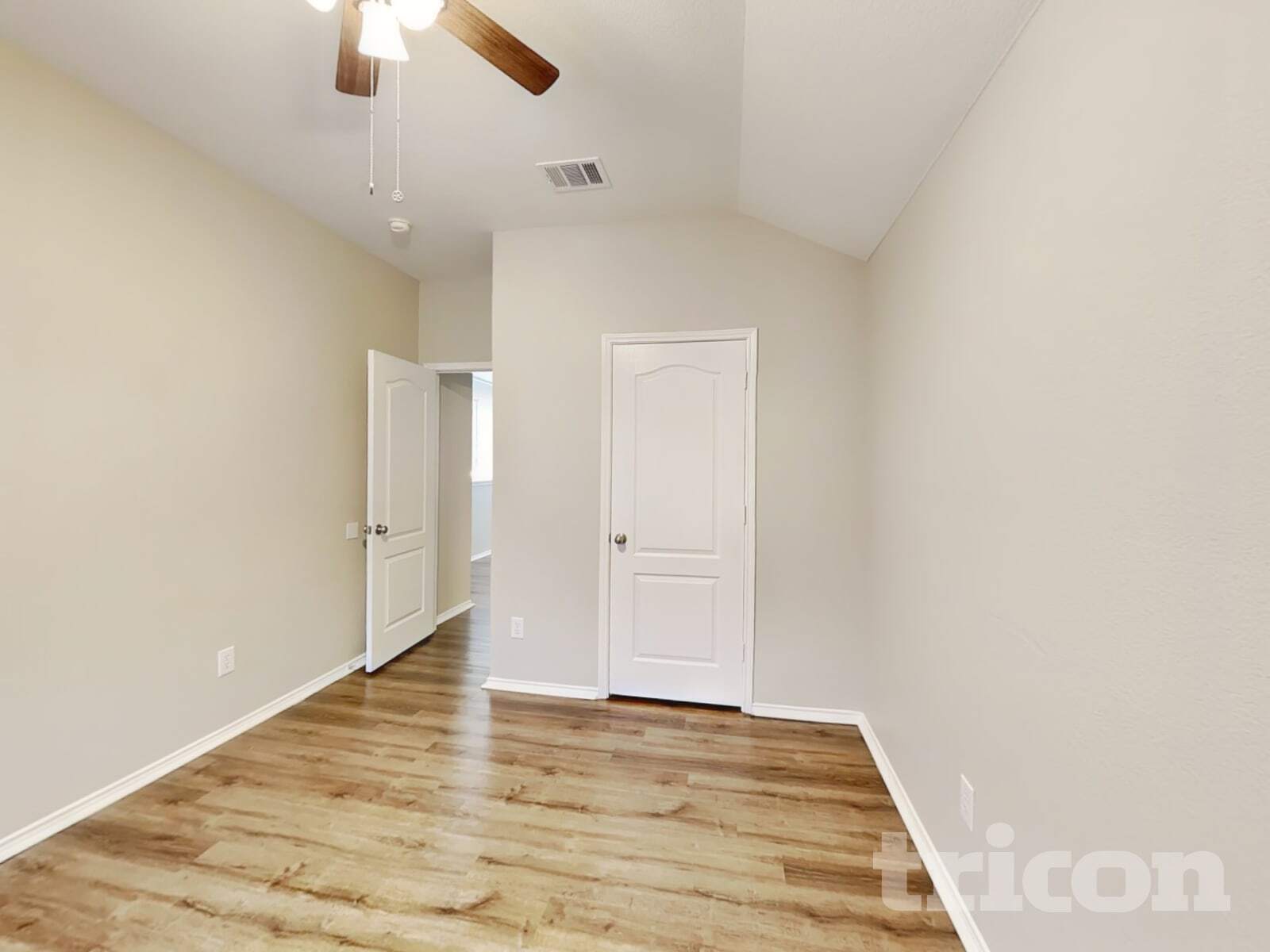 Building Photo - 2784 Sweetbriar Ln