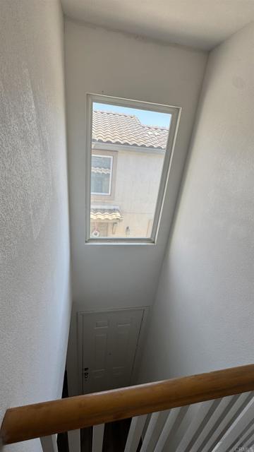 Building Photo - 973 Yosemite Dr