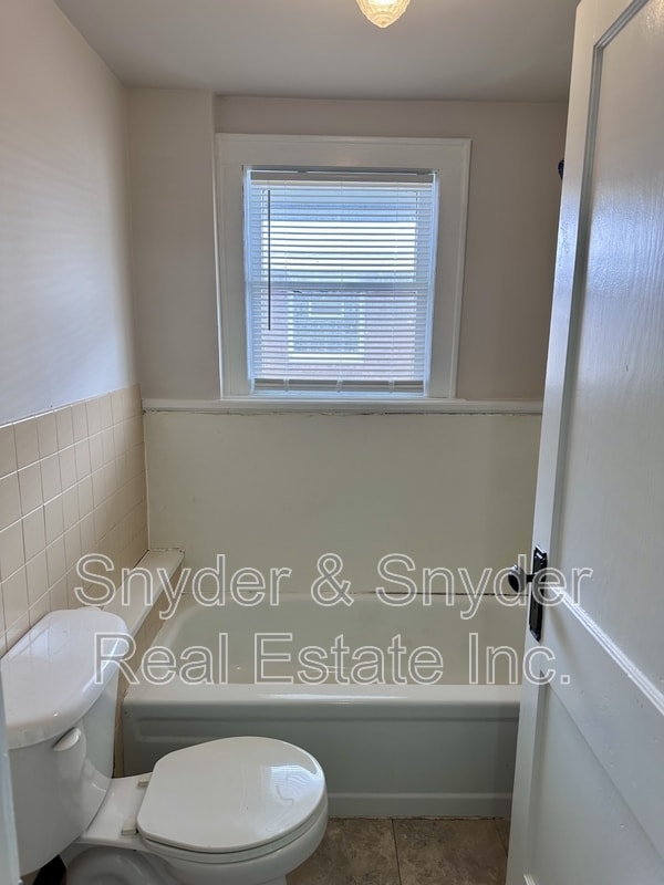 Building Photo - 2052 16th St SW