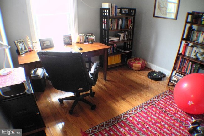 Building Photo - 2305 Madison Square