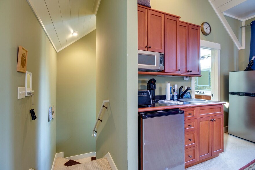 Building Photo - 64 Wrights Point Cir