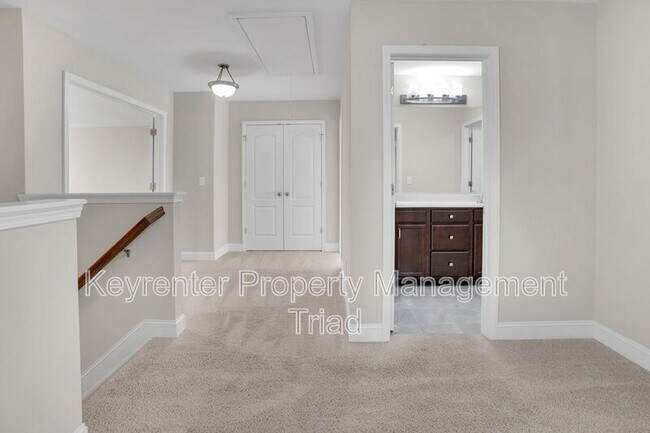 Building Photo - 5470 Noble View Dr