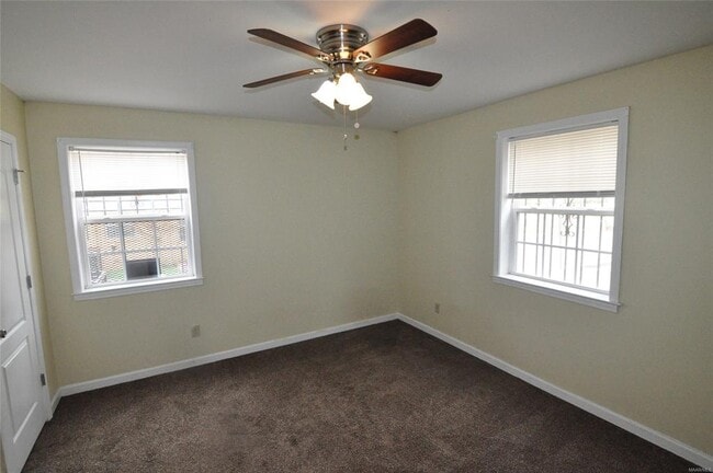 Building Photo - 718 E Edgemont Ave