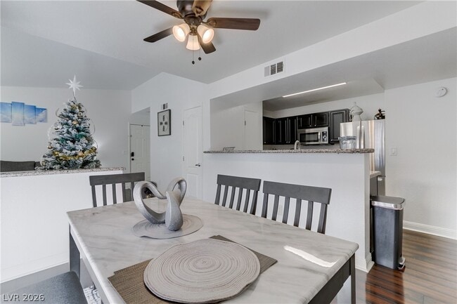 Building Photo - 5055 W Hacienda Ave