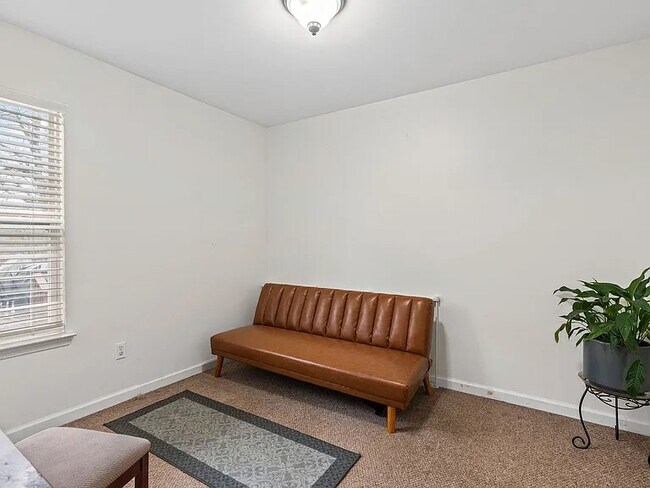 Building Photo - 509 Harold Prewett Dr