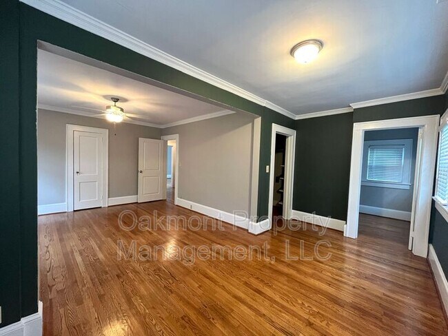 Building Photo - 105 Peachtree Street