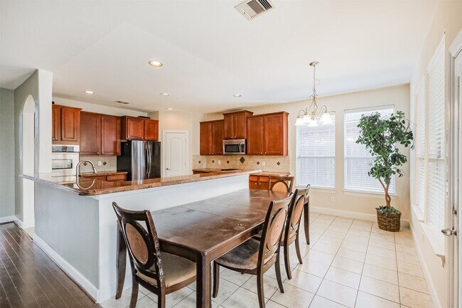 Building Photo - 25923 Celtic Terrace Dr