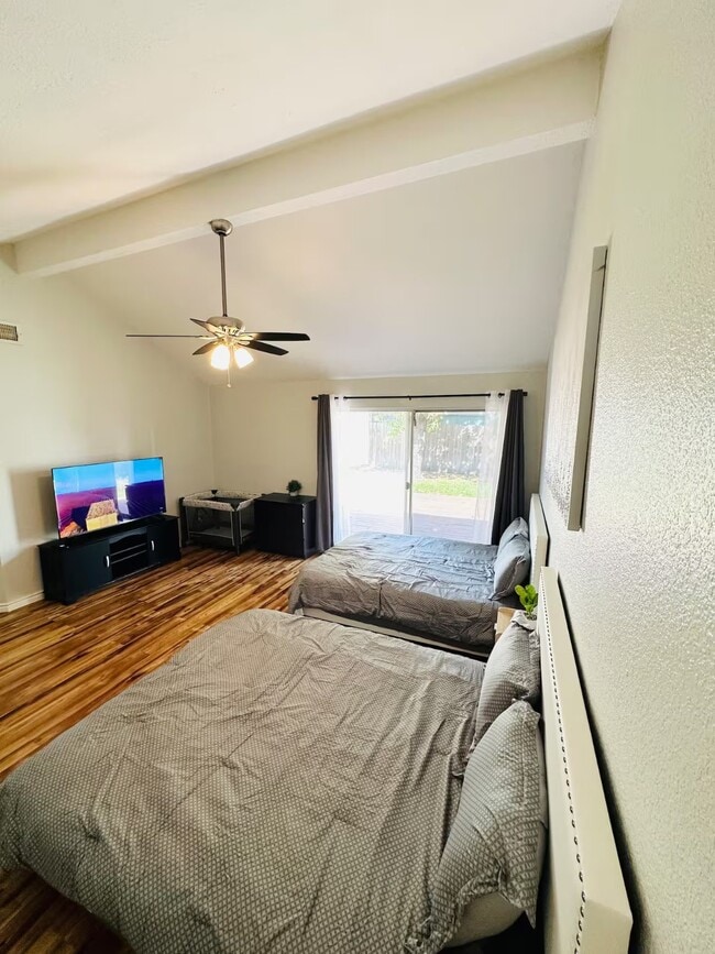 Building Photo - 12727 Ashford Knoll Dr